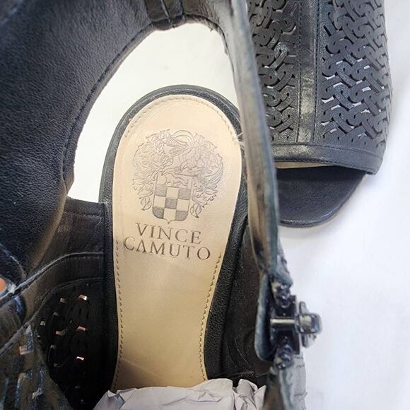 VINCE CAMUTO Womens Black Sternat Peep Toe Block Heel Leather Shootie size 8.5 - Picture 8 of 10